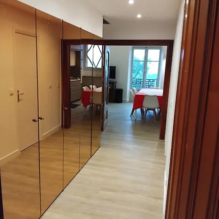 Bel Pour 6 Personnes Avec Vue Sur Le Golfe De St Tropez Appartement Saint-Raphaël