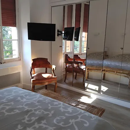 Vue Et Golfe De St Tropez Pour 6-8 Personnes Apartment *