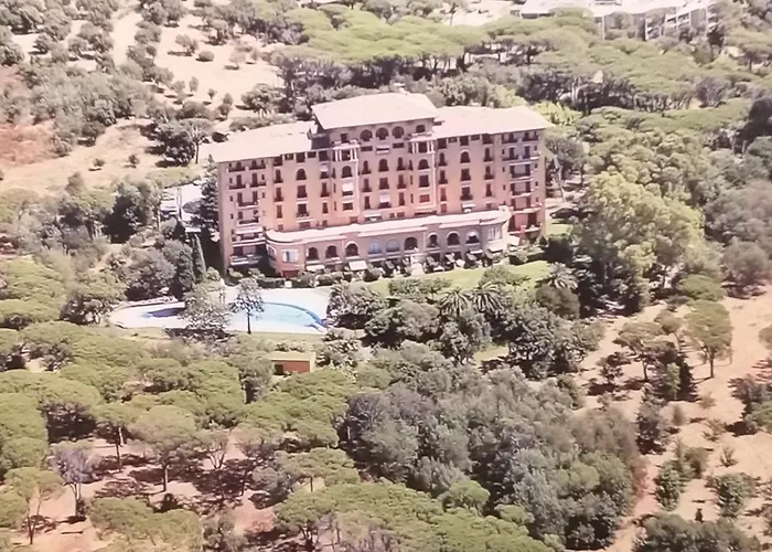 Bel Pour 6 Personnes Avec Vue Sur Le Golfe De St Tropez Apartment